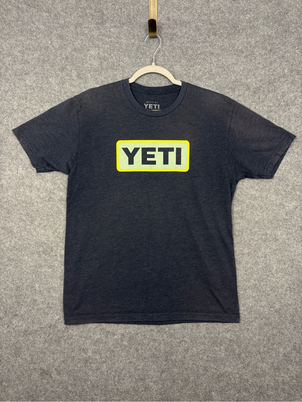 YETI Logo Graphic Black T-Shirt Outdoor Adventure Tee